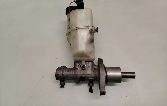 Citroen C5 Master brake cylinder 964698098D