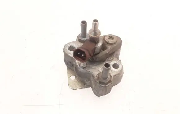 Renault Laguna III Other engine bay part