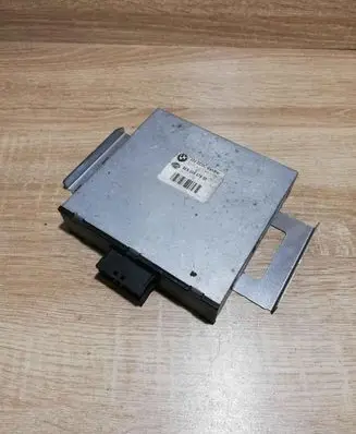 BMW 3 E90 E91 Voltage converter/converter module 9113348 8ES00947900