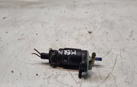 Opel Meriva A Windscreen/windshield washer pump 24439254