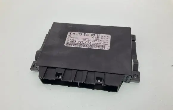 Mercedes-Benz CLS C219 Parking PDC control unit/module A2195450332 1039E00908 0263004072