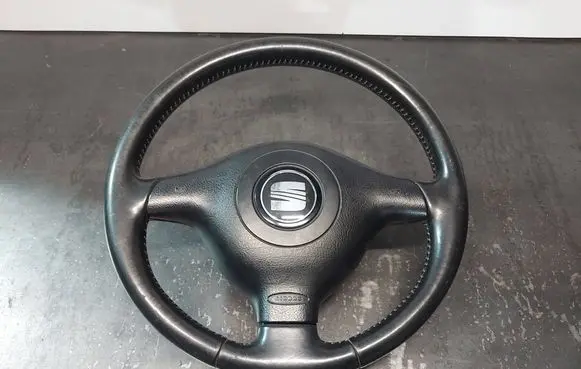 Seat Leon (1M) Steering wheel 1J0419091AE 1M0880201N