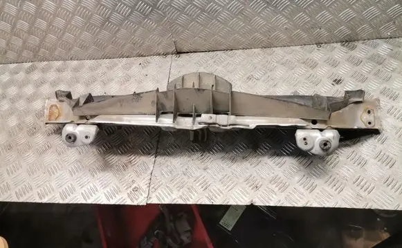 Toyota Yaris Top upper radiator support slam panel