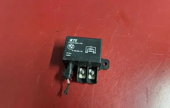 BMW X1 F48 F49 Coolant fan relay 9198302