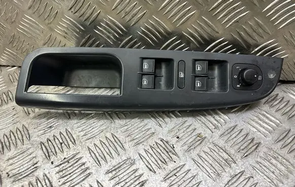 Volkswagen Golf V Electric window control switch 1K4959857B