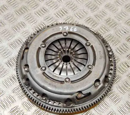Skoda Kamiq Clutch set kit 04C141031C 04C141025P