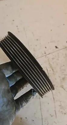 Subaru Impreza III Crankshaft pulley