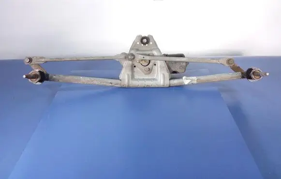 Renault Kangoo I Front wiper linkage and motor 8200122345