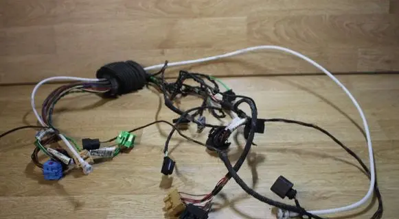 Audi A4 S4 B5 8D Front door wiring loom/harness boot 8D1972245B