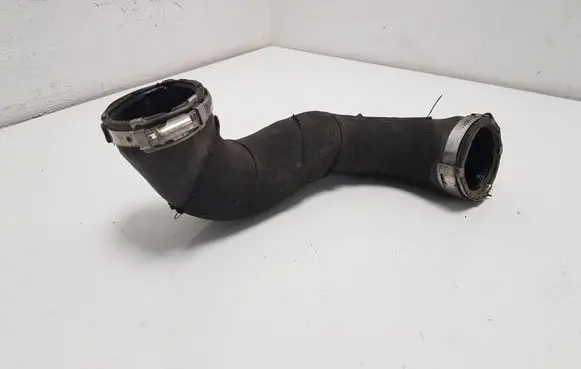 Audi A4 S4 B8 8K Intercooler hose/pipe 8K0145709E