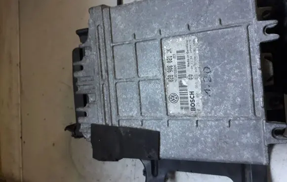 Volkswagen Sharan Engine control unit/module 0281001968