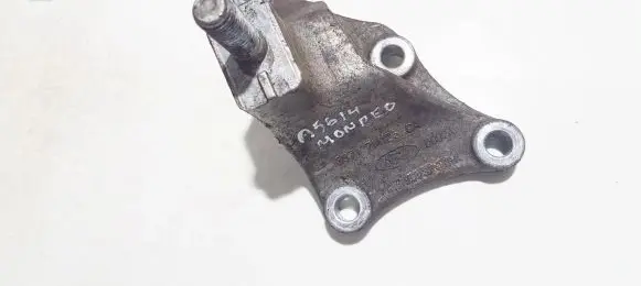 Ford Mondeo Mk III Engine mounting bracket 3s717m125ca
