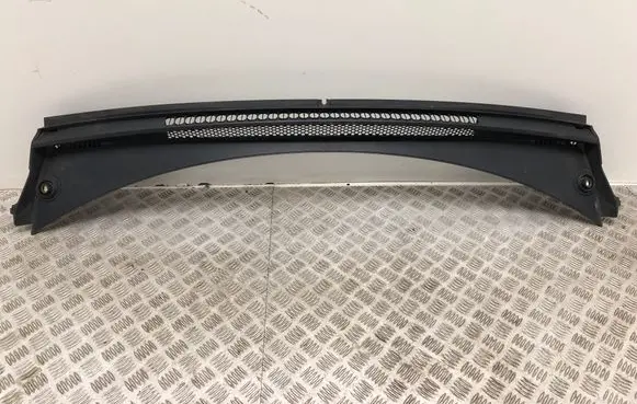 Peugeot 3008 I Wiper trim