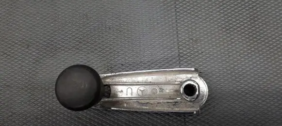Mercedes-Benz S W126 Front door window winding handle 