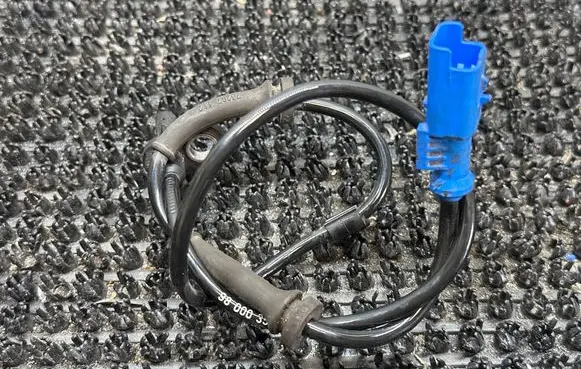 Citroen DS3 ABS rear brake sensor 9800035980