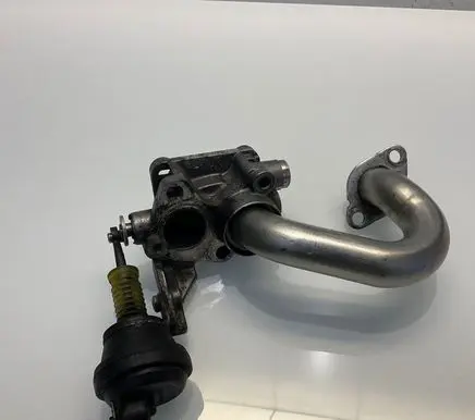 Mercedes-Benz E W212 EGR valve line/pipe/hose A6421401263 6421401263
