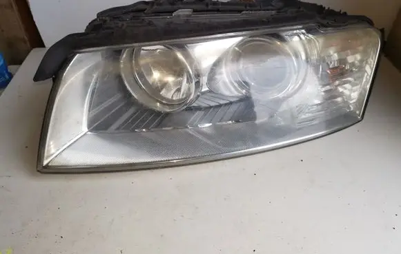 Audi A8 S8 D3 4E Headlight/headlamp