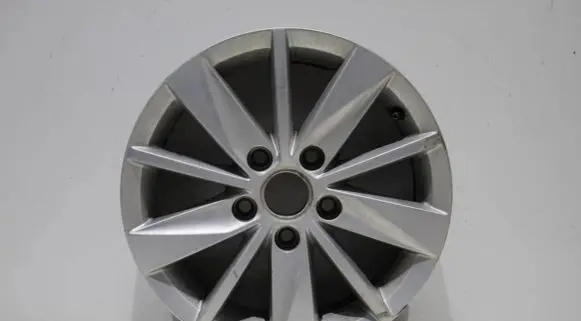 Volkswagen Golf VII R15 alloy rim 5G0601025M