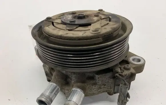 Toyota Land Cruiser (FJ75) Water pump 4181000014