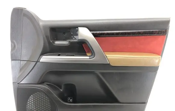 Toyota Highlander XU40 Front door card panel trim