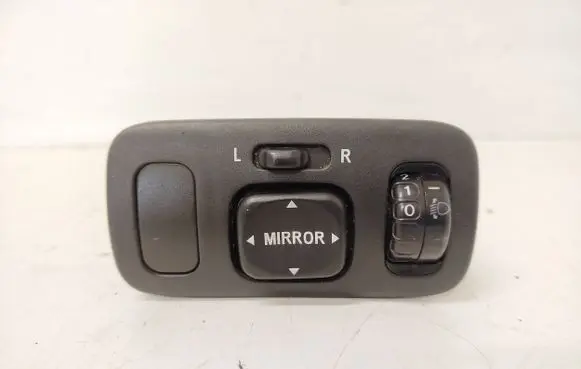 Toyota Yaris Wing mirror switch 777193