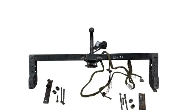 Volvo XC70 Tow bar set 30682082 M30681977