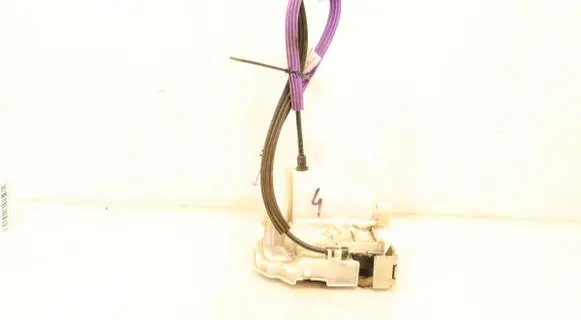 Fiat Tipo Front door lock