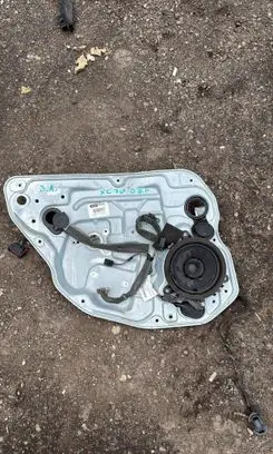 Volvo XC70 Rear window lifting mechanism without motor 983041102
