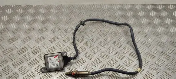 Volkswagen PASSAT B8 Lambda probe sensor 04L907805