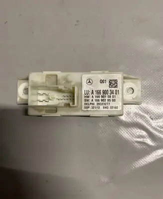 Mercedes-Benz C W204 Light module LCM A1669003401