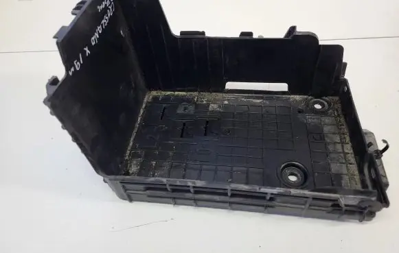 Opel Crossland X Battery tray 9801801880