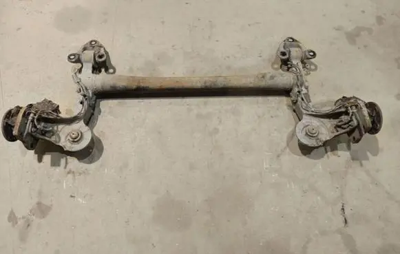 Opel Astra H Rear subframe 