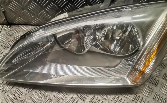 Ford Focus Headlight/headlamp 4m5113w030