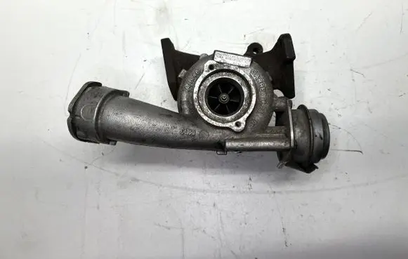 Volkswagen Multivan T5 Turbo 7793252 070145701K GT1749V