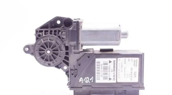 Audi A4 S4 B6 8E 8H Rear door window regulator motor 8E0959802A YJ08696038
