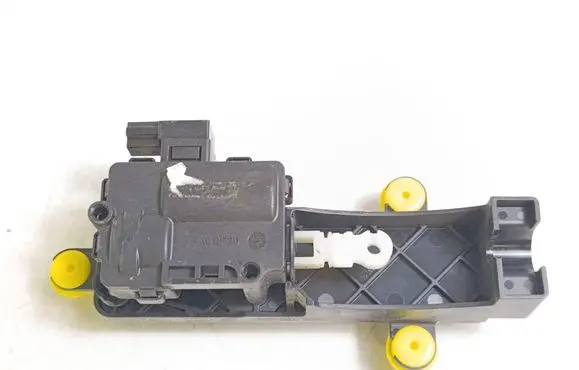 Tesla Model X Front door soft close latching motor 111533290A