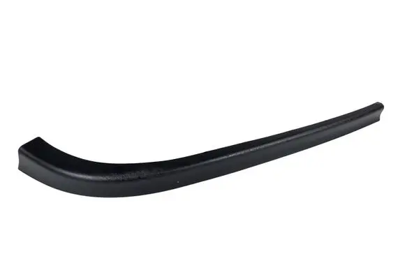 Front bumper lip
