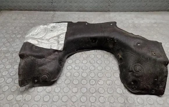 BMW 3 F30 F35 F31 Heat shield in engine bay 7431668