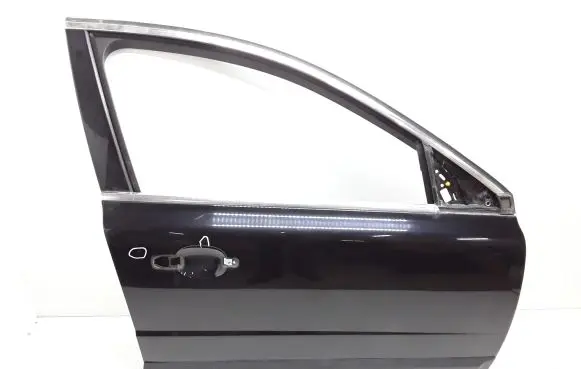 Volvo XC70 Front door
