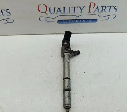 Audi A3 S3 A3 Sportback 8P Fuel injector 03L130277B