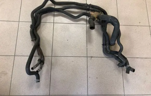 Land Rover Range Rover Sport L320 Engine coolant pipe/hose PEL500016A JHB500822