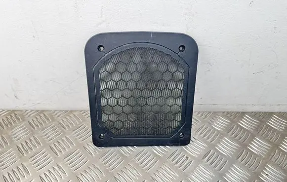 BMW 2 F45 Subwoofer grill/trim 9265334 554020