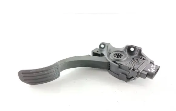 Volvo V70 Accelerator throttle pedal 31329369 C95YE03 6PV01083428