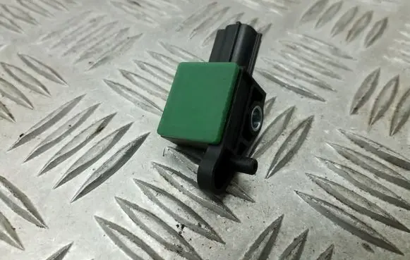 Volkswagen PASSAT B7 Airbag deployment crash/impact sensor 5N0959351B