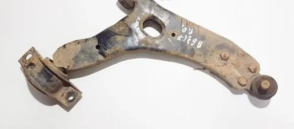 Ford Focus Front lower control arm/wishbone