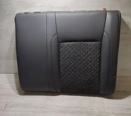 Suzuki Vitara (LY) Second row seats 