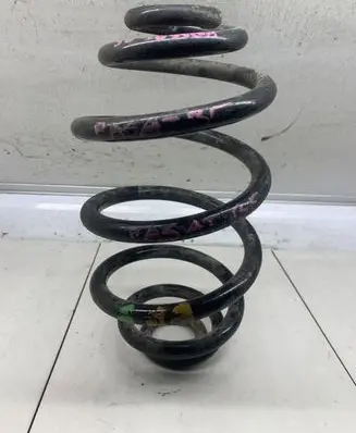 Volkswagen PASSAT B5 Rear coil spring