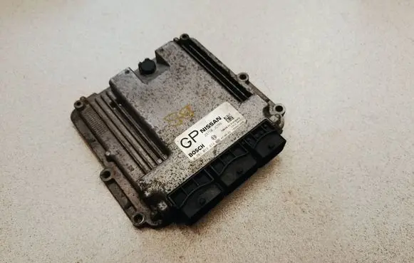 Nissan X-Trail T31 Engine control unit/module 23710JG78B 1039S21008 0281013874