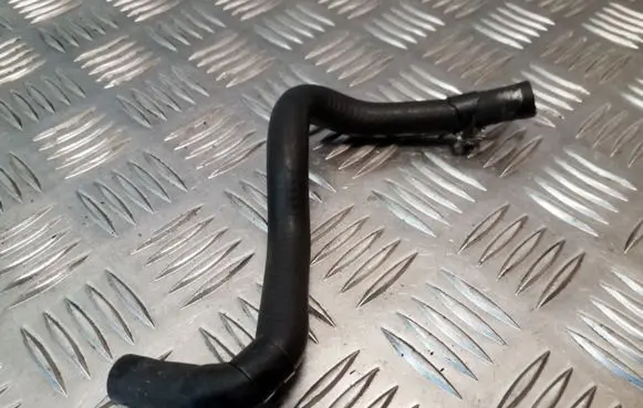 Volkswagen Touran I Engine coolant pipe/hose 3C0121447L
