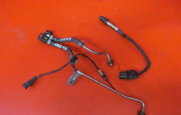KIA Ceed Exhaust gas pressure sensor 392102A800 393504A410